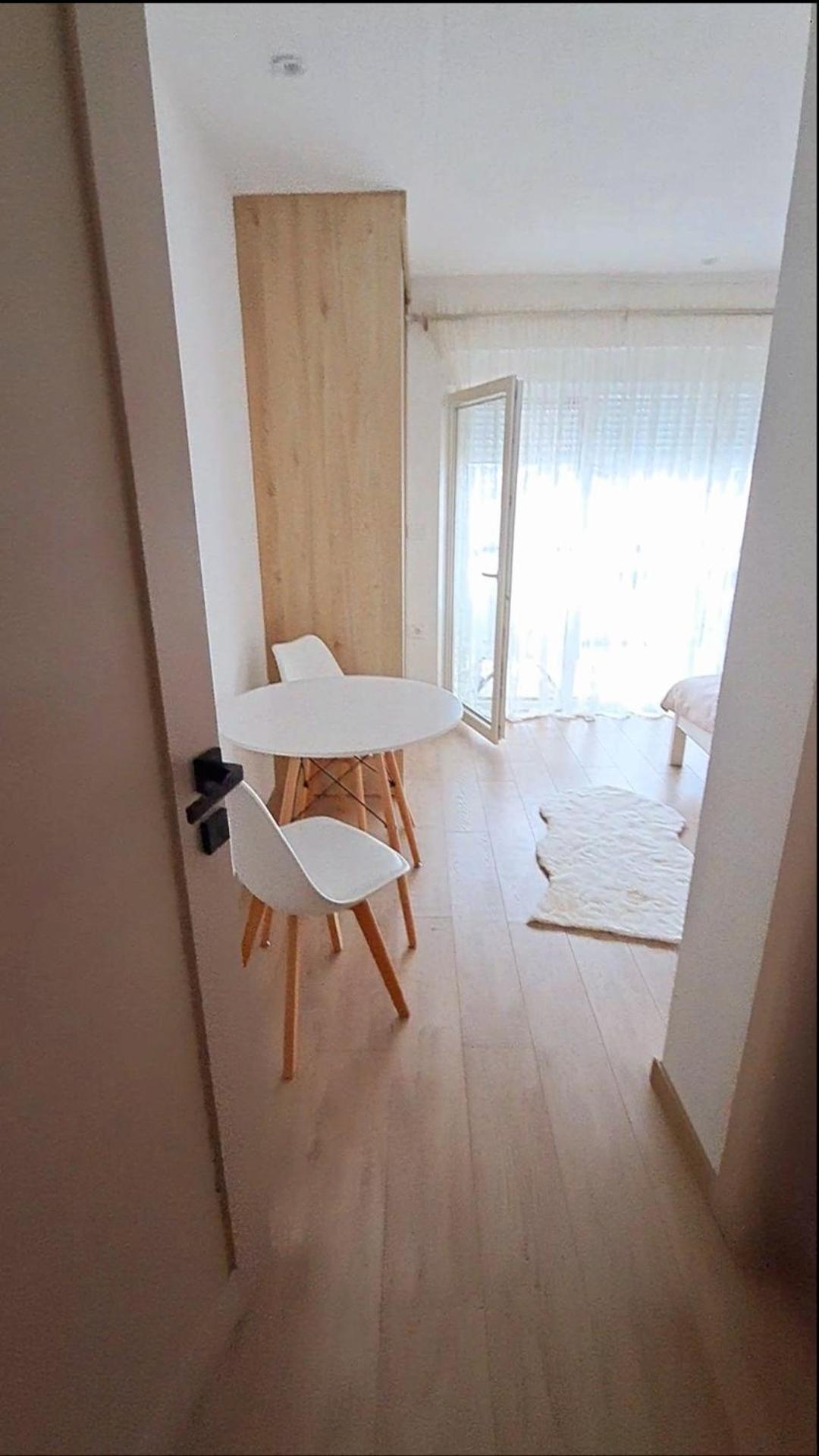 Rooms Lida & Friendly Home 普拉夫 外观 照片