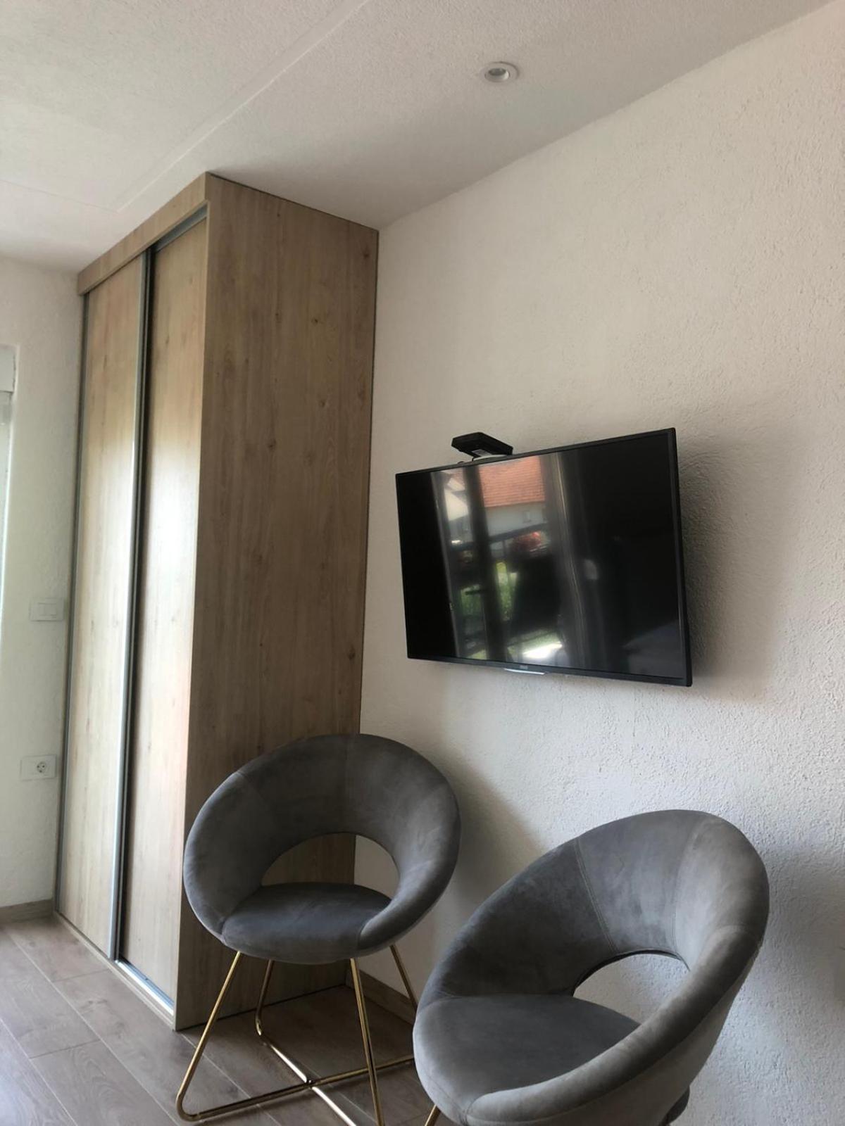 Rooms Lida & Friendly Home 普拉夫 外观 照片